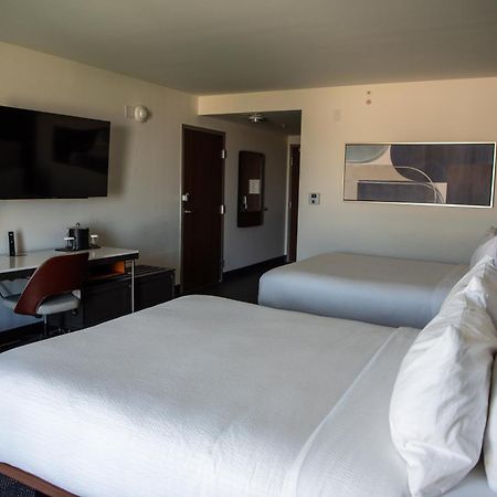 Courtyard By Marriott Lake City Bagian luar foto