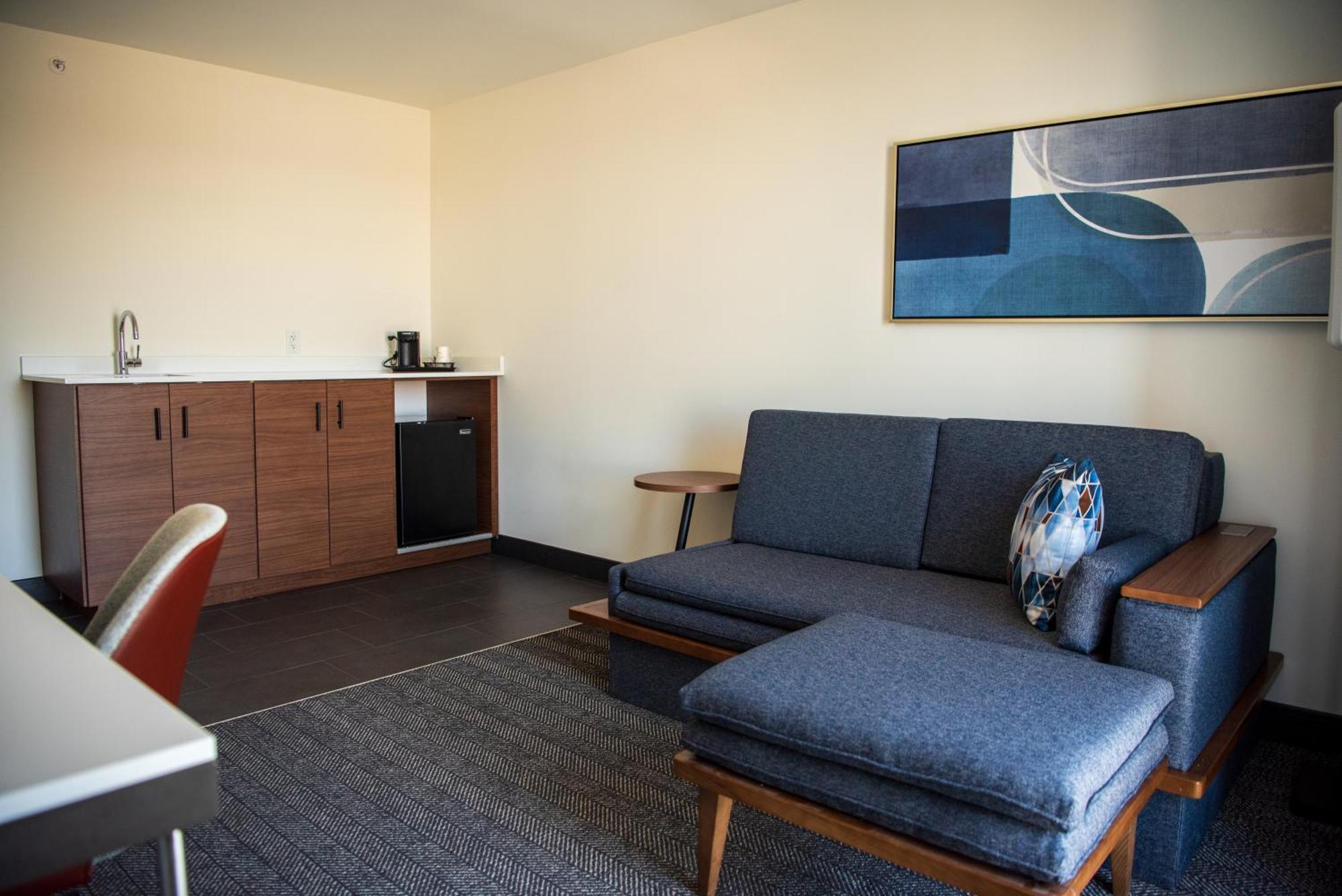Courtyard By Marriott Lake City Bagian luar foto