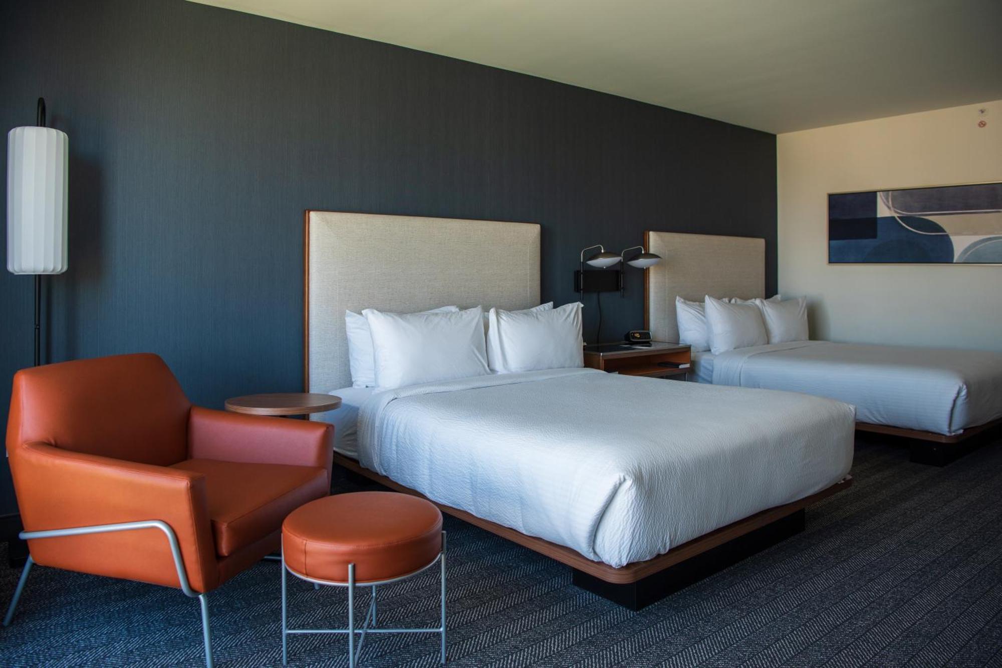Courtyard By Marriott Lake City Bagian luar foto